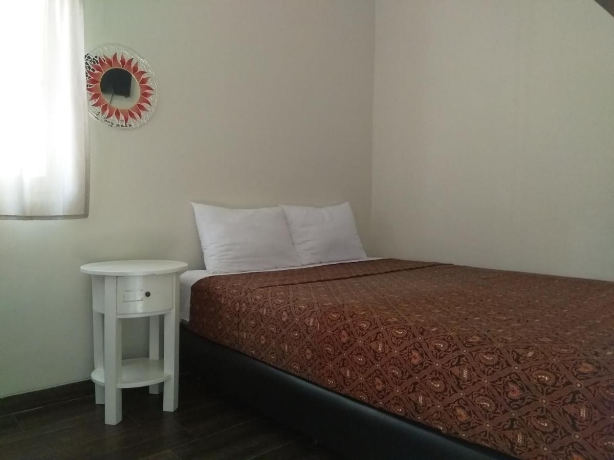 Apartamento Omah Ngadiwinatan Syariah Yogyakarta Exterior foto