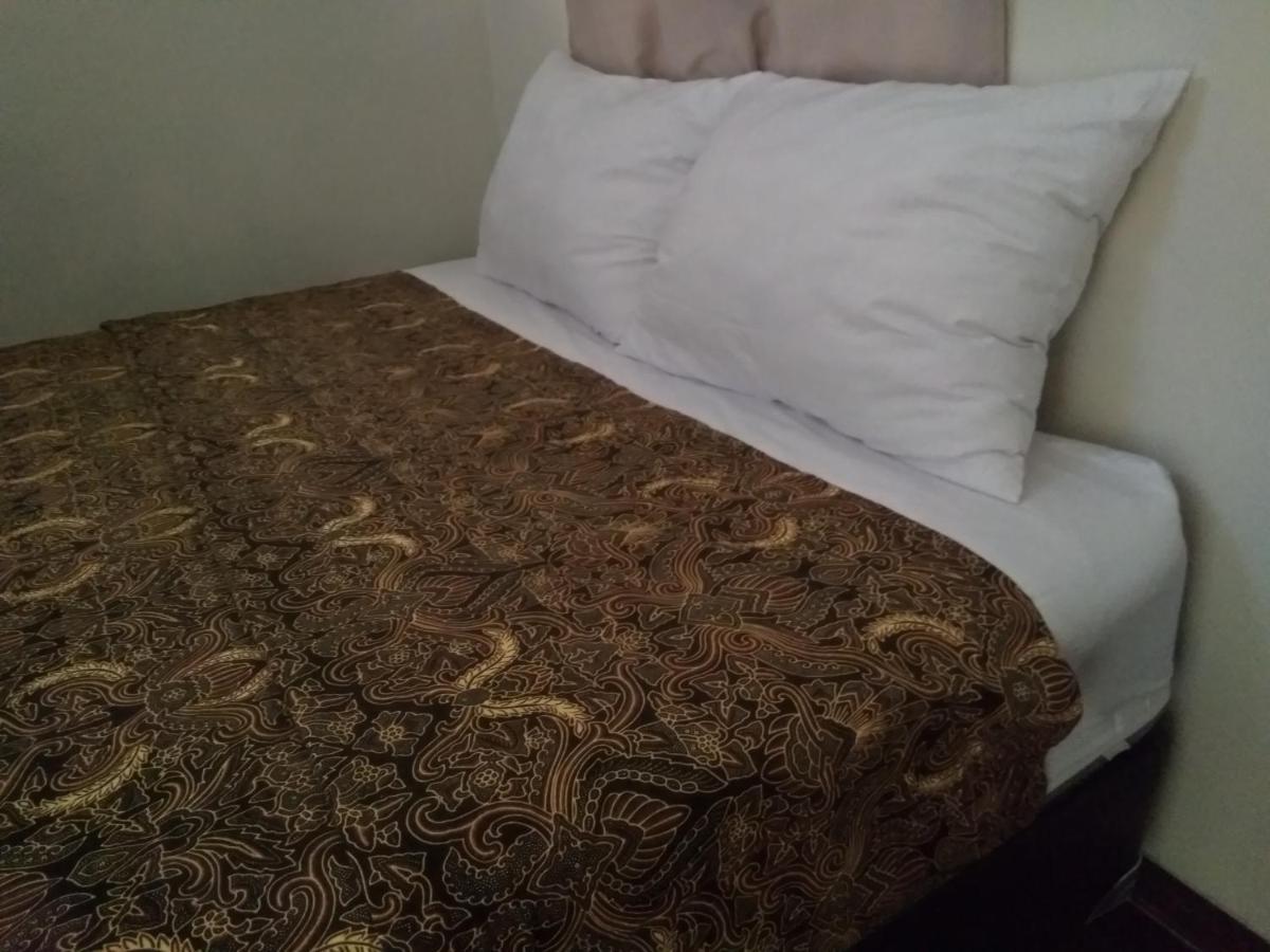 Apartamento Omah Ngadiwinatan Syariah Yogyakarta Exterior foto