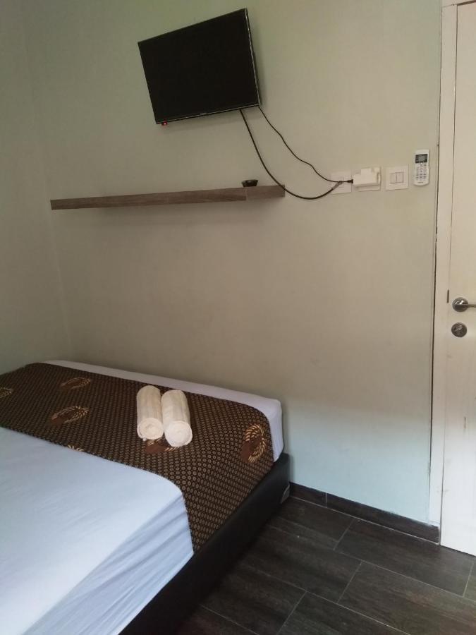 Apartamento Omah Ngadiwinatan Syariah Yogyakarta Exterior foto